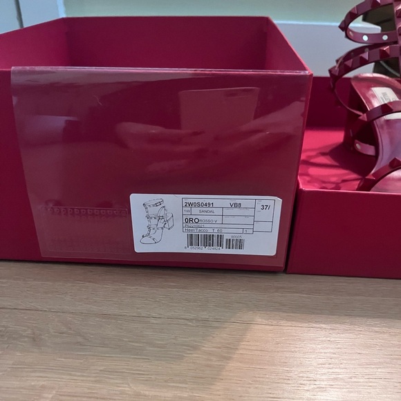 VALENTINO GARAVANI
Rockstud 55 leather sandals - Picture 4 of 8